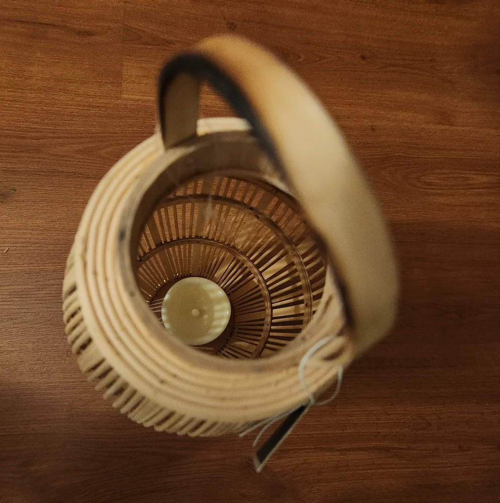 Beautiful decorative ratan lamp